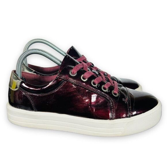 Limelight Maroon and White Sneakers - Picture 4 of 12